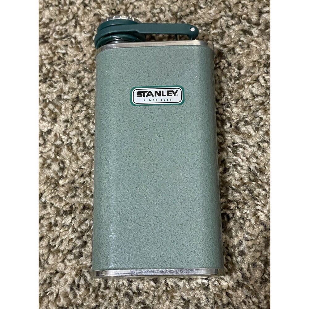 Stanley Classic Flask 8 oz Hammertone Green Never-Lose Cap Stainless Steel Camp